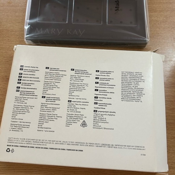 Mary Kay cosmética display tray  Essential Tools - Picture 2 of 2